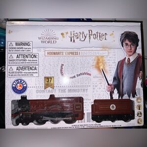 Lionel Harry Potter 2021 Hogwarts Express 37 Piece Train Set New